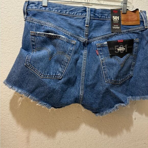 LEVIS Athens Mid Short - Medum Indigo sz 32 - Picture 5 of 15